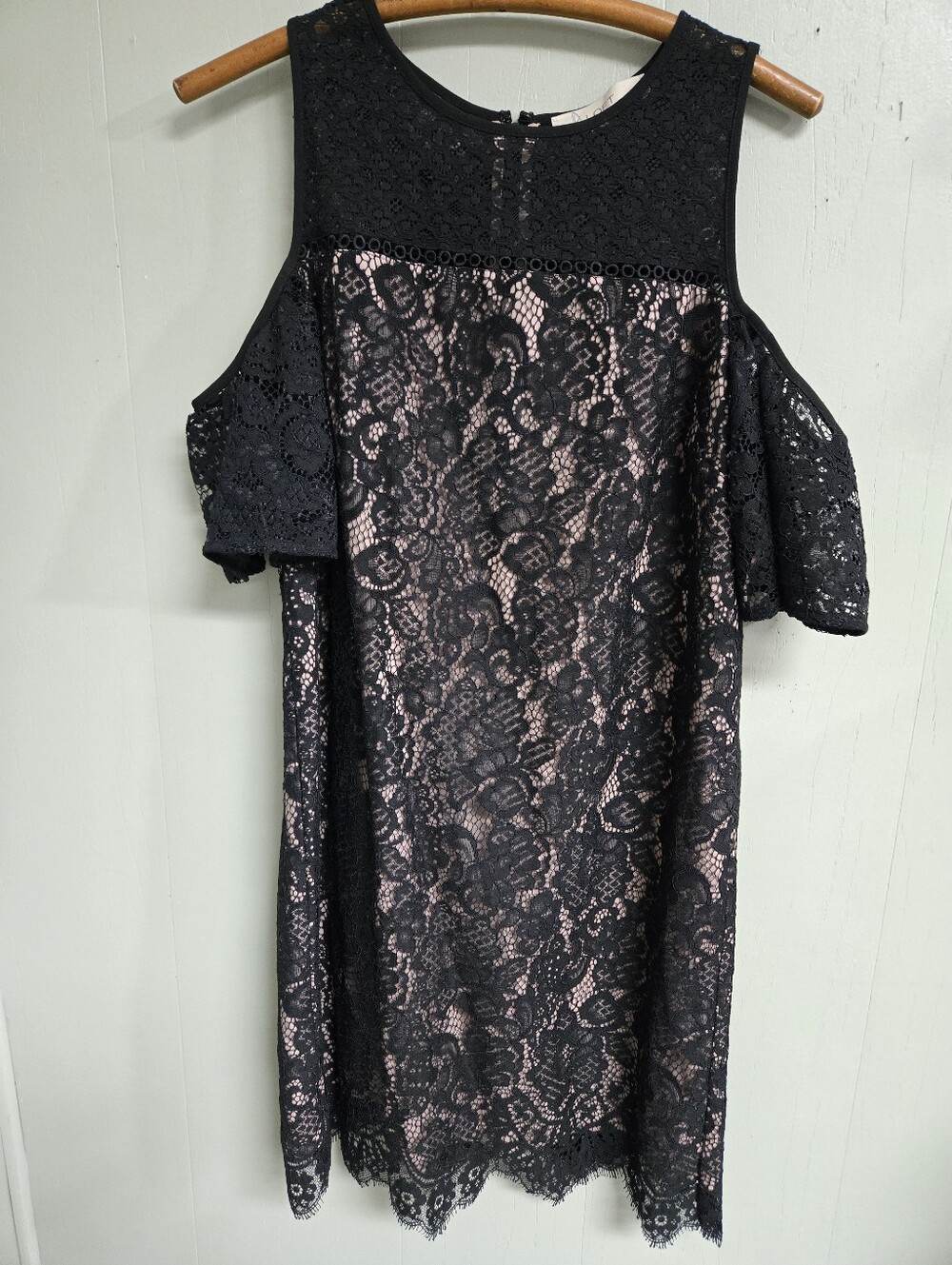 LOFT Womens 8 Black Lace Sheath Dress Knee Length Cold Shoulder Zip Lined